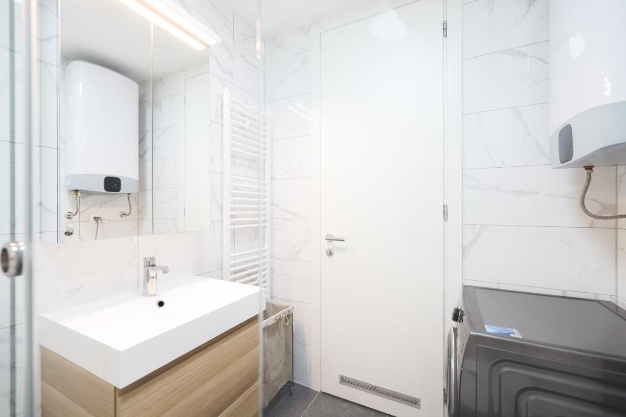 The City Block Apartment Zara Esterno foto